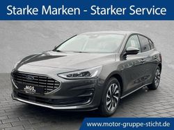 Grau Gebraucht 2022 Ford Focus Titanium Kleinwagen | 29.690 €
