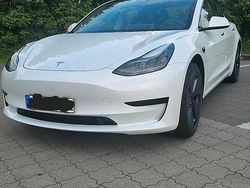 Weiß Gebraucht 2023 Tesla Model 3 Standard Range Limousine | 26.700 € (Superpreis)