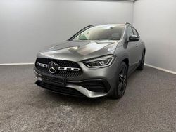 Mountaingrau Gebraucht 2021 Mercedes GLA200 AMG line SUV | 29.999 € (Fairer Preis)