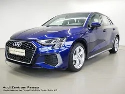 Navarrablau metallic Gebraucht 2021 Audi A3 Sportback S-Line Limousine | 21.900 € (Fairer Preis)