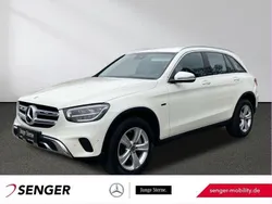 Weiß Gebraucht 2021 Mercedes GLC300e AMG line SUV | 34.320 € (Guter Preis)