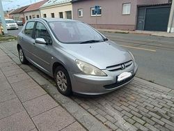 Grau Gebraucht 2003 Peugeot 307 Limousine | 1.100 € (Etwas zu teuer)