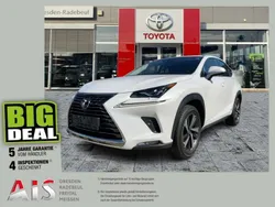 Sonic white Gebraucht 2019 Lexus NX300h Luxury Line SUV | 33.580 € (Fairer Preis)