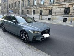 Grau Gebraucht 2023 Volvo V90 Plus Kombi | 40.000 € (Guter Preis)