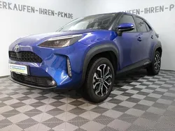 Blau Gebraucht 2023 Toyota Yaris Hybrid Team Limousine | 25.999 € (Teuer)