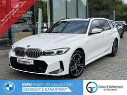 Alpinweiss Gebraucht 2024 BMW 330e M Sport Kombi | 47.590 € (Etwas zu teuer)