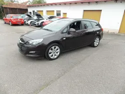 Braun Gebraucht 2014 Opel Astra Edition Kombi | 6.500 € (Etwas zu teuer)
