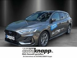 Grau Gebraucht 2024 Ford Focus ST-Line X Kombi | 28.990 €
