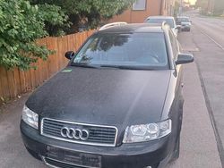 Schwarz Gebraucht 2001 Audi A4 Kombi | 1.800 € (Fairer Preis)