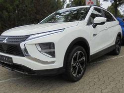Andenweiß Gebraucht 2021 Mitsubishi Eclipse Cross Basis SUV | 21.980 € (Guter Preis)