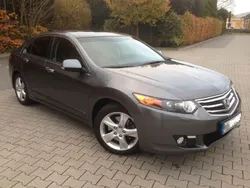 Grau Gebraucht 2009 Honda Accord Executive Limousine | 10.000 €