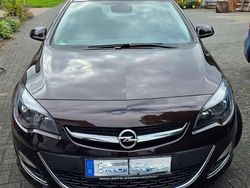 Braun Gebraucht 2015 Opel Astra Exklusiv Kombi | 10.500 € (Guter Preis)