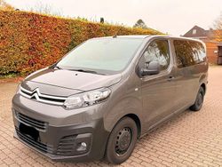 Grau Gebraucht 2019 Citroën Spacetourer Van / Kleinbus | 27.500 €