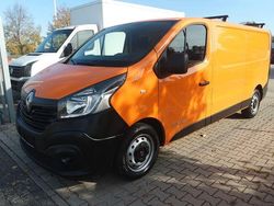 Orange Gebraucht 2017 Renault Trafic Komfort Van | 6.960 € (Fairer Preis)