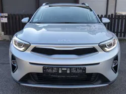 Silber Gebraucht 2023 Kia Stonic SUV | 18.900 €