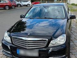 Schwarz Gebraucht 2013 Mercedes C200 Elegance Limousine | 9.990 € (Fairer Preis)
