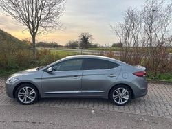 Silber Gebraucht 2016 Hyundai Elantra Limousine | 8.500 €
