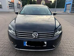 Schwarz Gebraucht 2011 VW Passat Highline Kombi | 5.690 € (Fairer Preis)