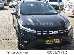 Perlmuttschwarz Gebraucht 2023 Dacia Sandero Expression Kleinwagen | 17.490 € (Fairer Preis)