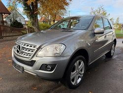 Grau Gebraucht 2010 Mercedes ML300 SUV | 10.900 €