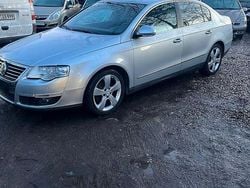 Silber Gebraucht 2005 VW Passat Highline Limousine | 1.990 € (Superpreis)