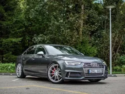 Grau Gebraucht 2018 Audi S4 Sport Limousine | 23.499 € (Superpreis)