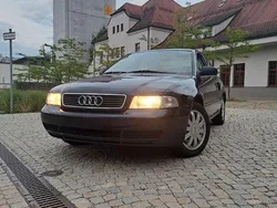Blau Gebraucht 1996 Audi A4 Limousine | 750 € (Superpreis)