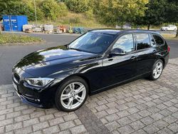 Schwarz Gebraucht 2018 BMW 320 Sport Line Kombi | 19.290 € (Fairer Preis)