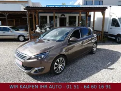 Braun Gebraucht 2013 Peugeot 308 Allure Limousine | 5.990 € (Etwas zu teuer)