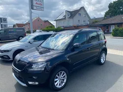 Schwarz Gebraucht 2015 Skoda Yeti SUV | 9.999 € (Guter Preis)
