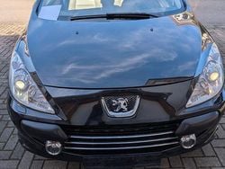 Schwarz Gebraucht 2006 Peugeot 307 CC Platinum Cabrio | 2.500 € (Fairer Preis)