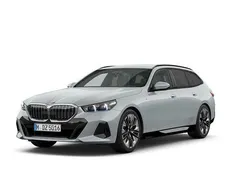 M brooklyn grau metallic Gebraucht 2024 BMW 540 M Sport Kombi | 68.930 €