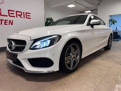 Weiß Gebraucht 2016 Mercedes C180 AMG line | 22.990 € (Teuer)