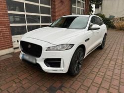 Weiß Gebraucht 2017 Jaguar F-Pace R-Sport SUV | 26.500 € (Fairer Preis)