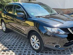 Schwarz Gebraucht 2016 Nissan Qashqai N-Connecta SUV | 12.000 €
