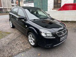 Schwarz Gebraucht 2011 Kia Rio Vision Limousine | 4.450 € (Fairer Preis)