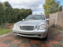 Silber Gebraucht 2001 Mercedes C240 Elegance Limousine | 3.800 € (Fairer Preis)