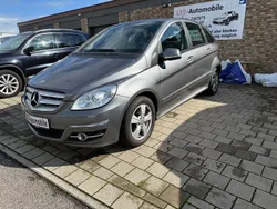 Grau Gebraucht 2010 Mercedes B180 Sport Edition Van / Kleinbus | 6.690 € (Fairer Preis)