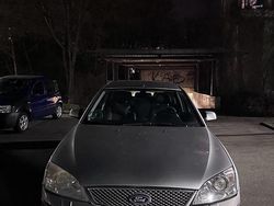 Silber Gebraucht 2003 Ford Mondeo Sport Limousine | 500 €