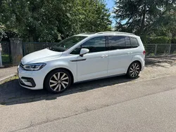 Weiß Gebraucht 2016 VW Touran Highline Van / Kleinbus | 15.900 € (Teuer)