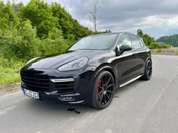 Schwarz Gebraucht 2016 Porsche Cayenne GTS SUV | 41.500 € (Fairer Preis)