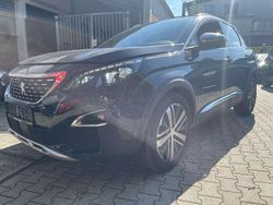 Schwarz perla nera Gebraucht 2017 Peugeot 3008 GT SUV | 17.900 € (Fairer Preis)