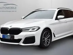 Weiß Gebraucht 2021 BMW 520 M Sport Limousine | 24.600 € (Fairer Preis)