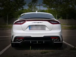 Weiß Gebraucht 2019 Kia Stinger Limousine | 41.000 €