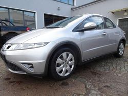 Silber Gebraucht 2011 Honda Civic Comfort Limousine | 5.555 € (Fairer Preis)