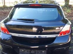 Schwarz Gebraucht 2007 Opel Astra GTC Sport Limousine | 3.800 € (Fairer Preis)