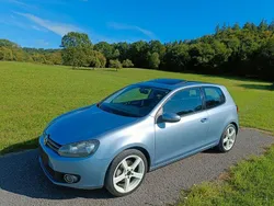 Blau Gebraucht 2010 VW Golf VI Comfortline Limousine | 7.800 € (Teuer)