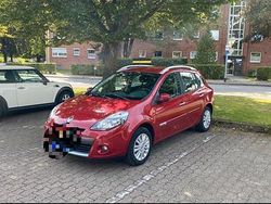 Rot Gebraucht 2009 Renault Clio II Limousine | 3.000 €