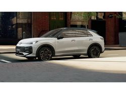 Pure white /schwarz Neu 2025 VW T-Roc R-line SUV | 42.474 € (Teuer)