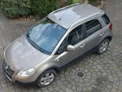 Gold Gebraucht 2006 Fiat Sedici SUV | 3.400 € (Fairer Preis)